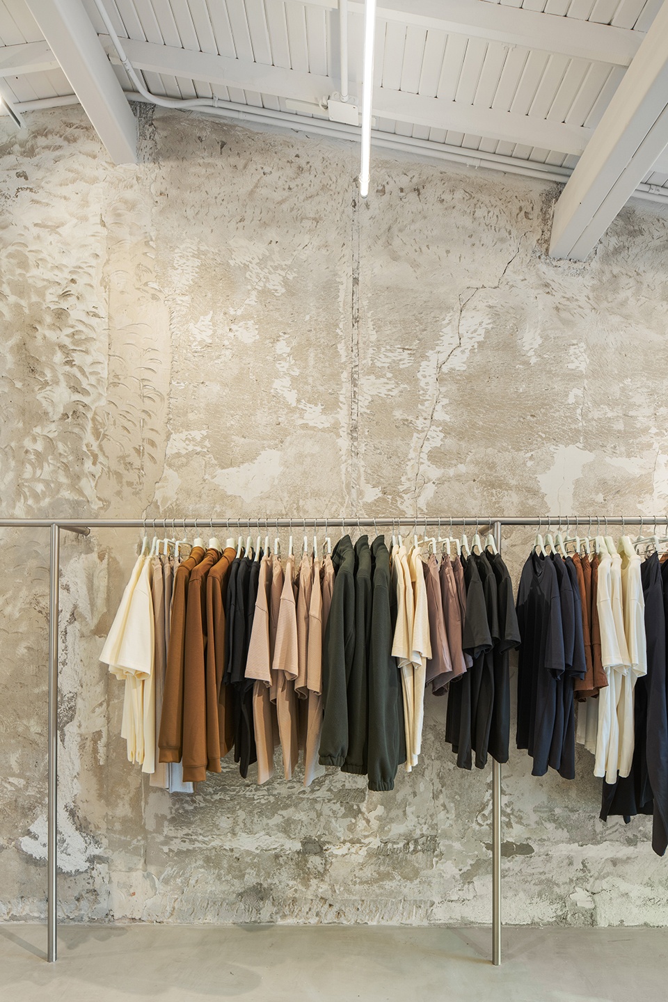 StoreWithAGap