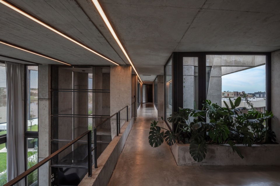 lomadas house by grizzo studio