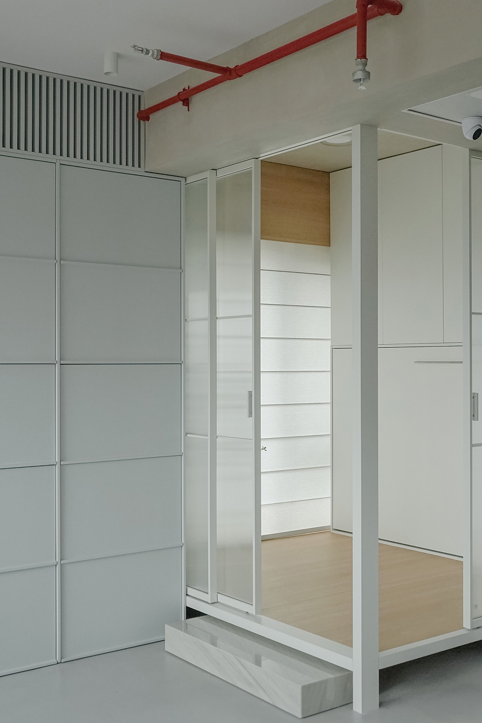 69 m2 Apartment Renovation by FUYUDI STUDIO