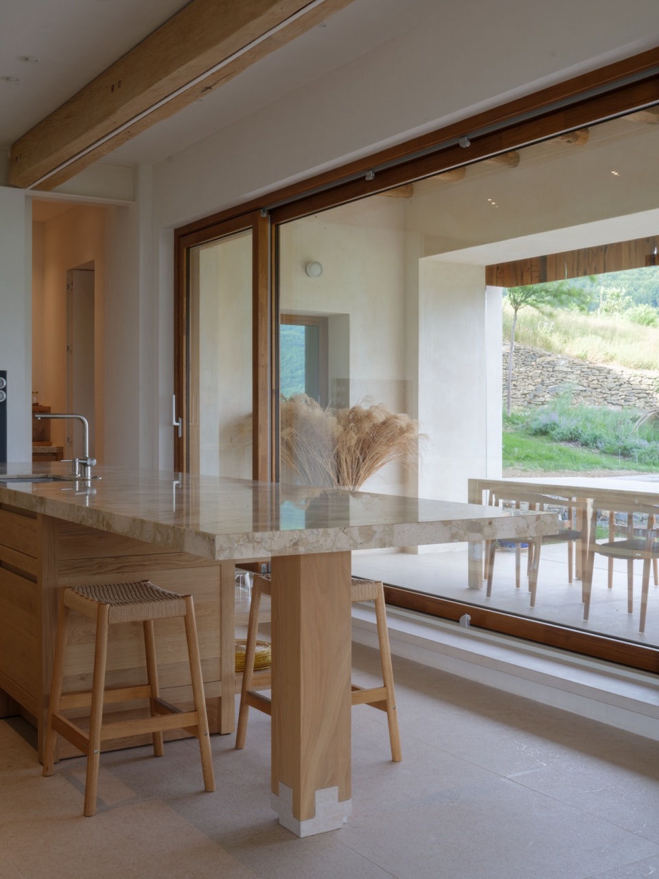 basque farm by zu studio