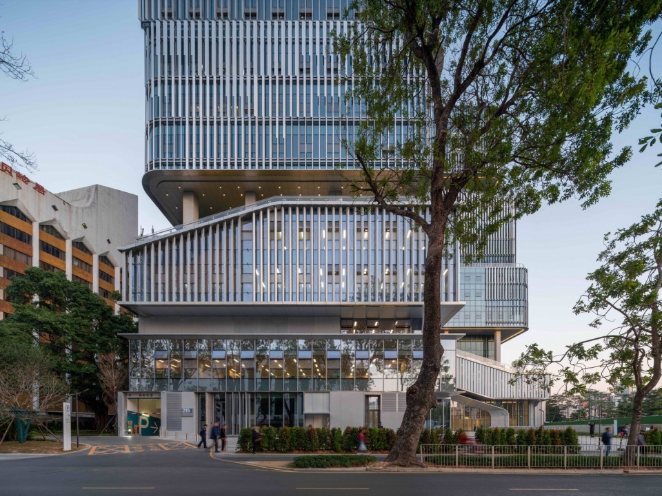 Luohu Library and Youth Activity Center by HHD Shenzhen Huahui Design iDEA