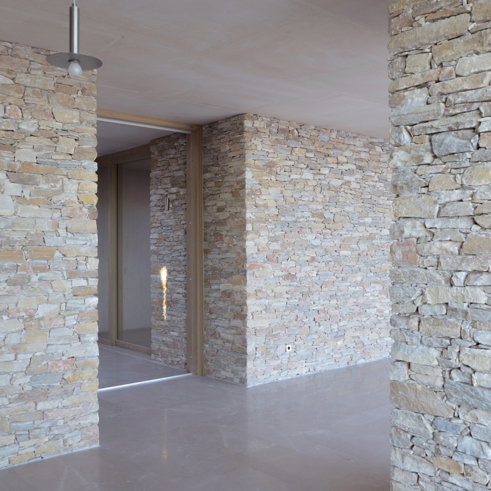 beneath the earth fysika by alexandre pavlidis architect