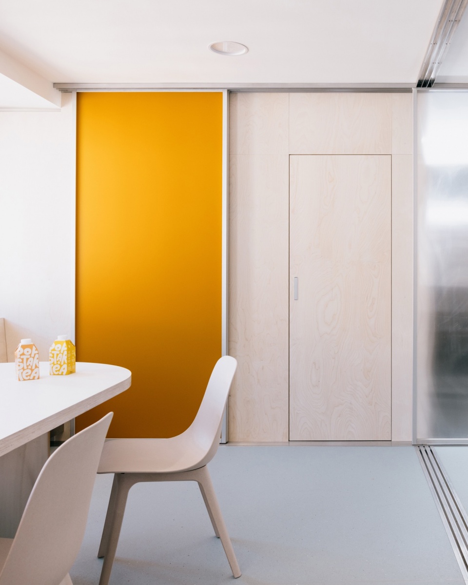 popstar tea space by holky rady architekturu