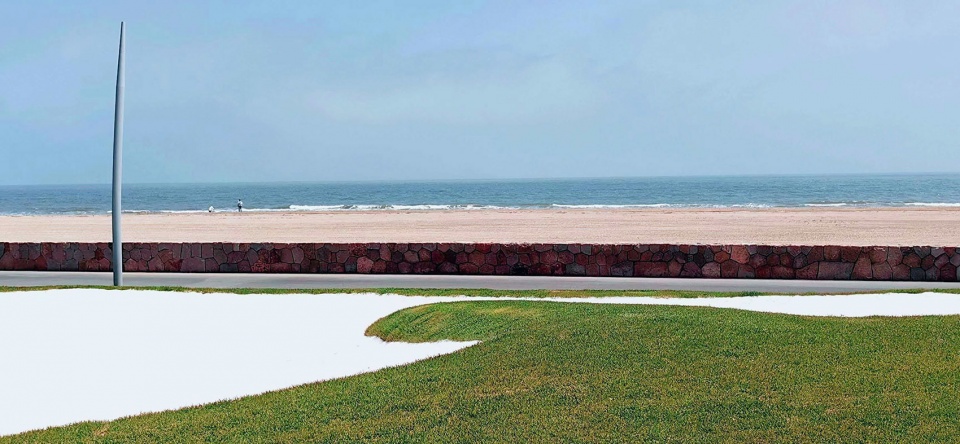 aranya sea mirror garden by zscape