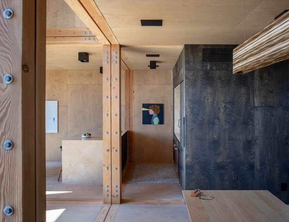 Discovery Bay House by Dekleva Gregoric Architects