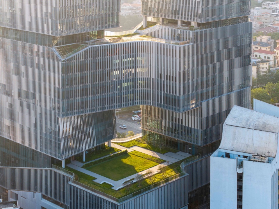 Luohu Library and Youth Activity Center by HHD Shenzhen Huahui Design iDEA