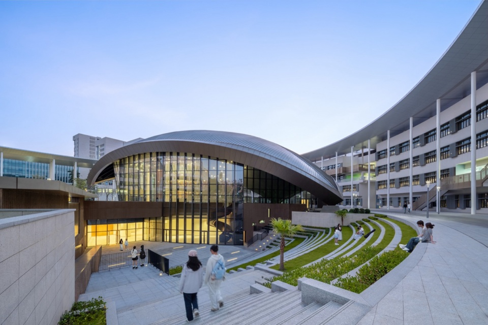 Science and Engineering Building Complex at Beijing Normal University Zhuhai Campus