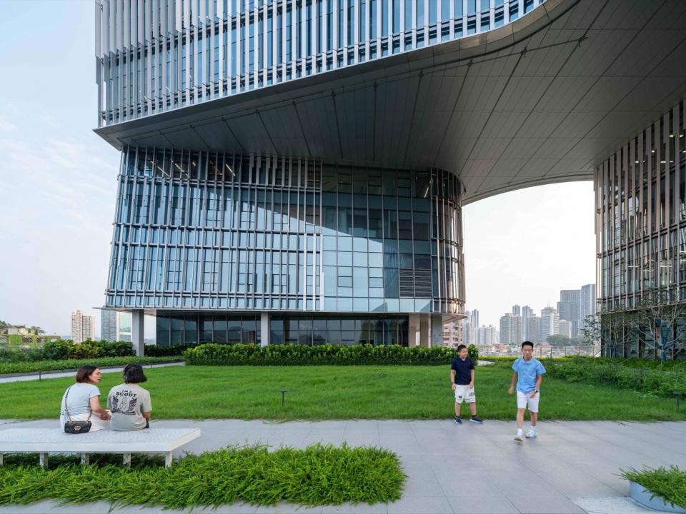 Luohu Library and Youth Activity Center by HHD Shenzhen Huahui Design iDEA