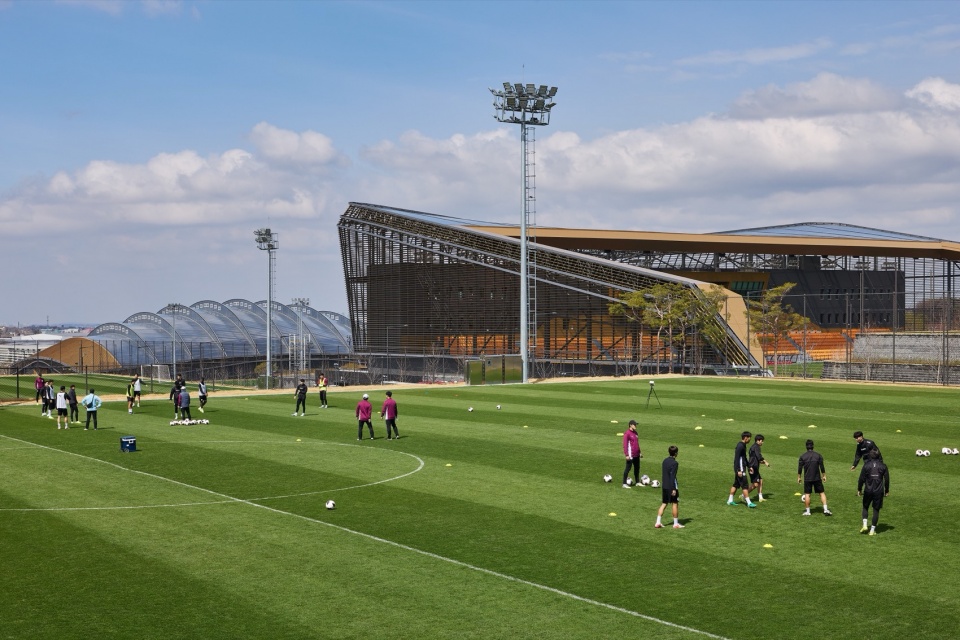 KOREAN FOOTBALL PARK by UNS
