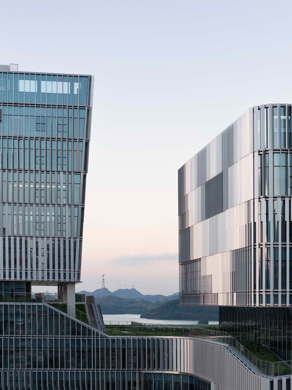 Luohu Library and Youth Activity Center by HHD Shenzhen Huahui Design iDEA