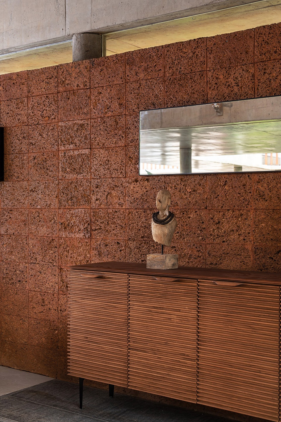 the stoic wall residence by lijo reny architects