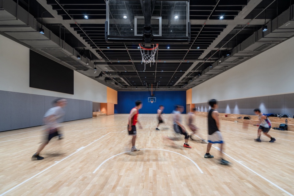 Luohu Library and Youth Activity Center by HHD Shenzhen Huahui Design iDEA