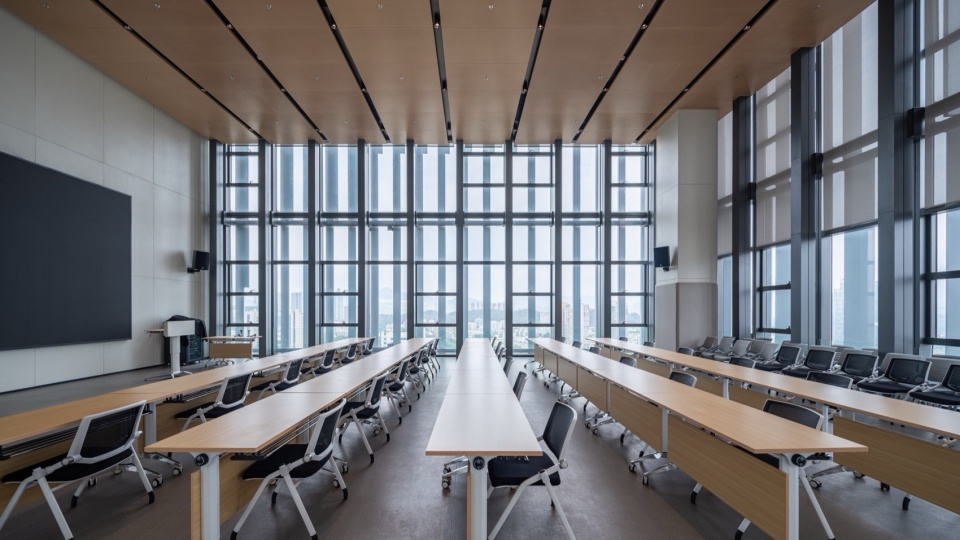 Luohu Library and Youth Activity Center by HHD Shenzhen Huahui Design iDEA