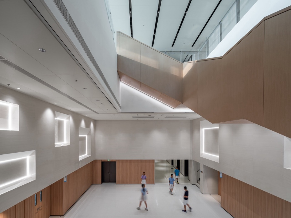 Luohu Library and Youth Activity Center by HHD Shenzhen Huahui Design iDEA