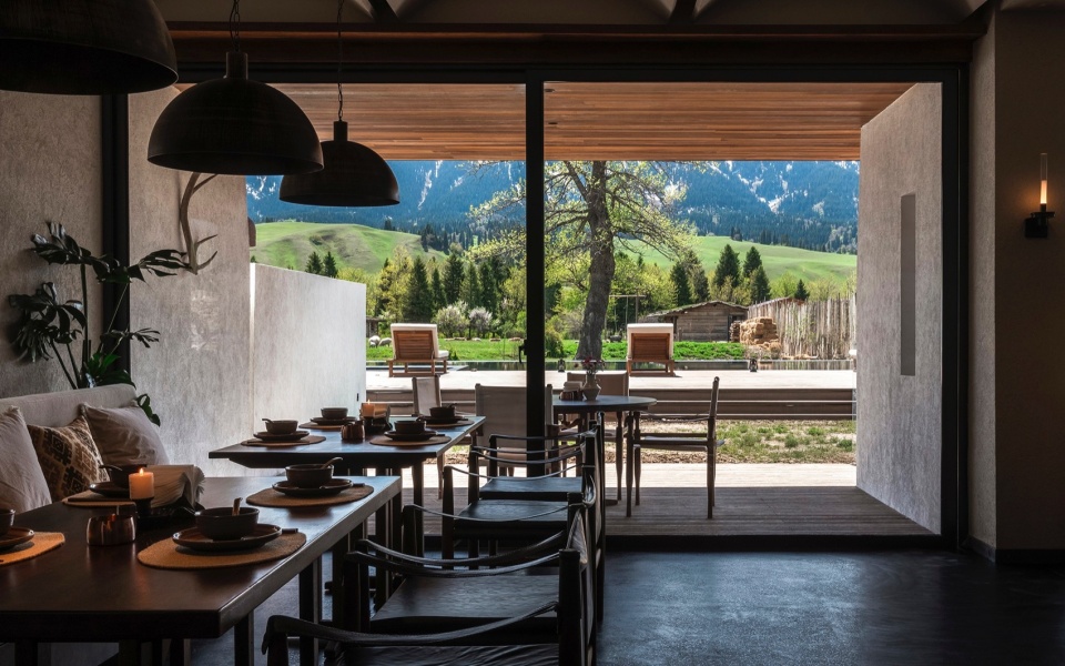 Daye Songshan Homestay by Shulin Architecture Design Studio