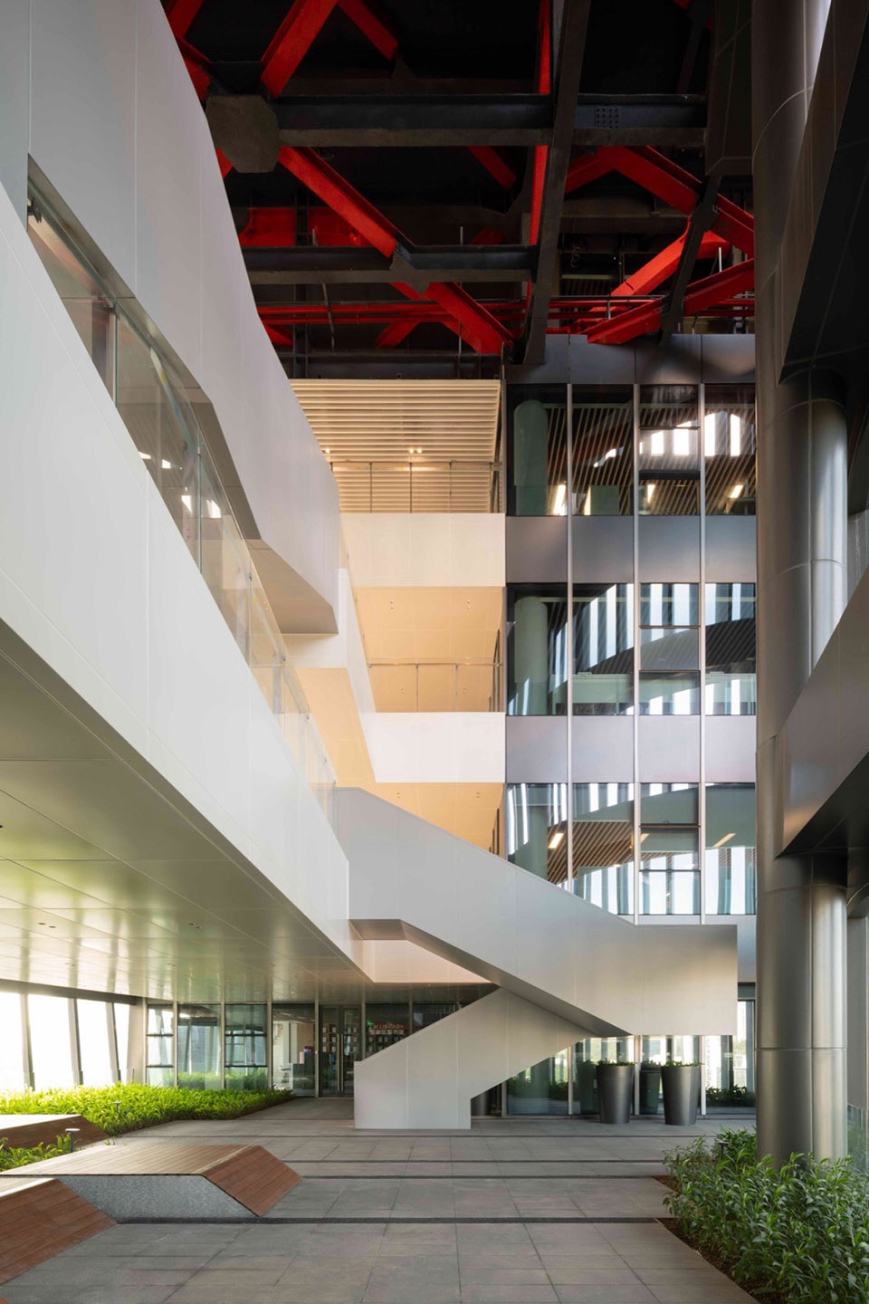 Luohu Library and Youth Activity Center by HHD Shenzhen Huahui Design iDEA
