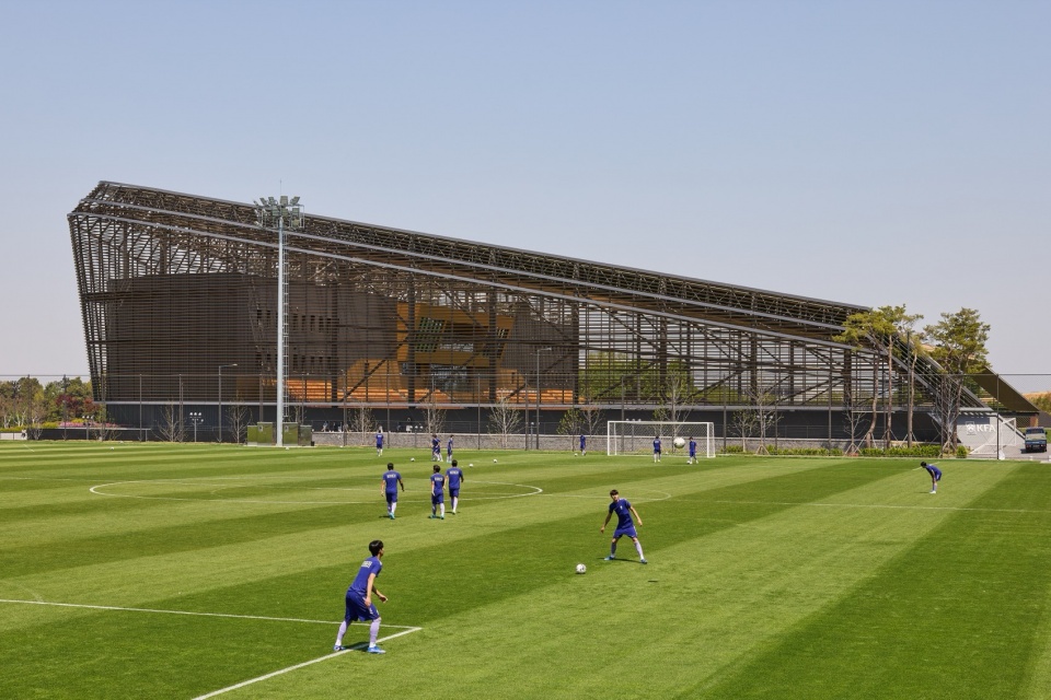 KOREAN FOOTBALL PARK by UNS