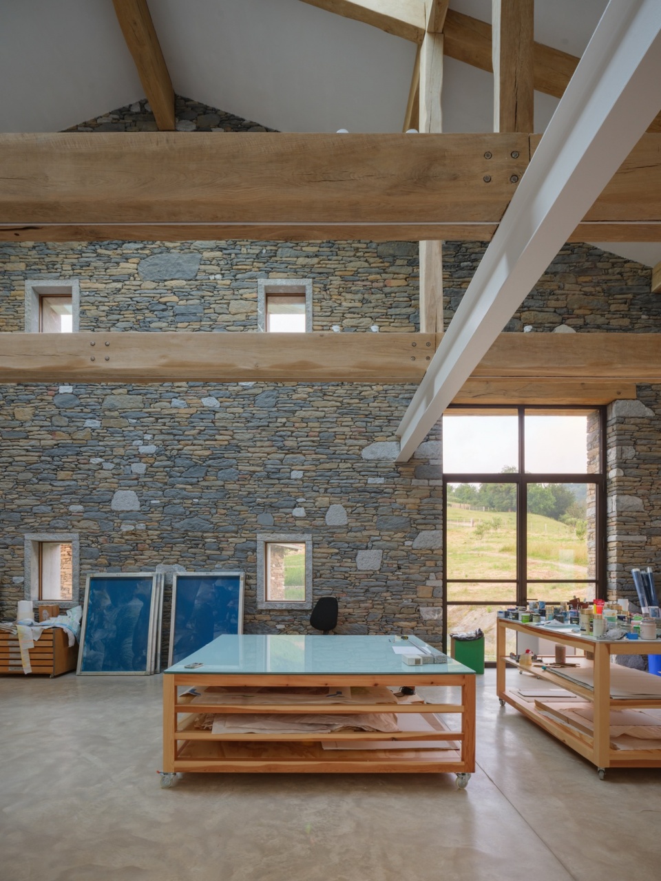 basque farm by zu studio