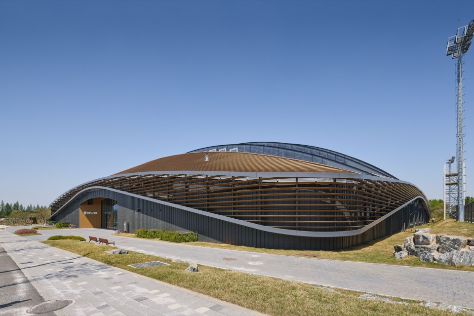 KOREAN FOOTBALL PARK by UNS