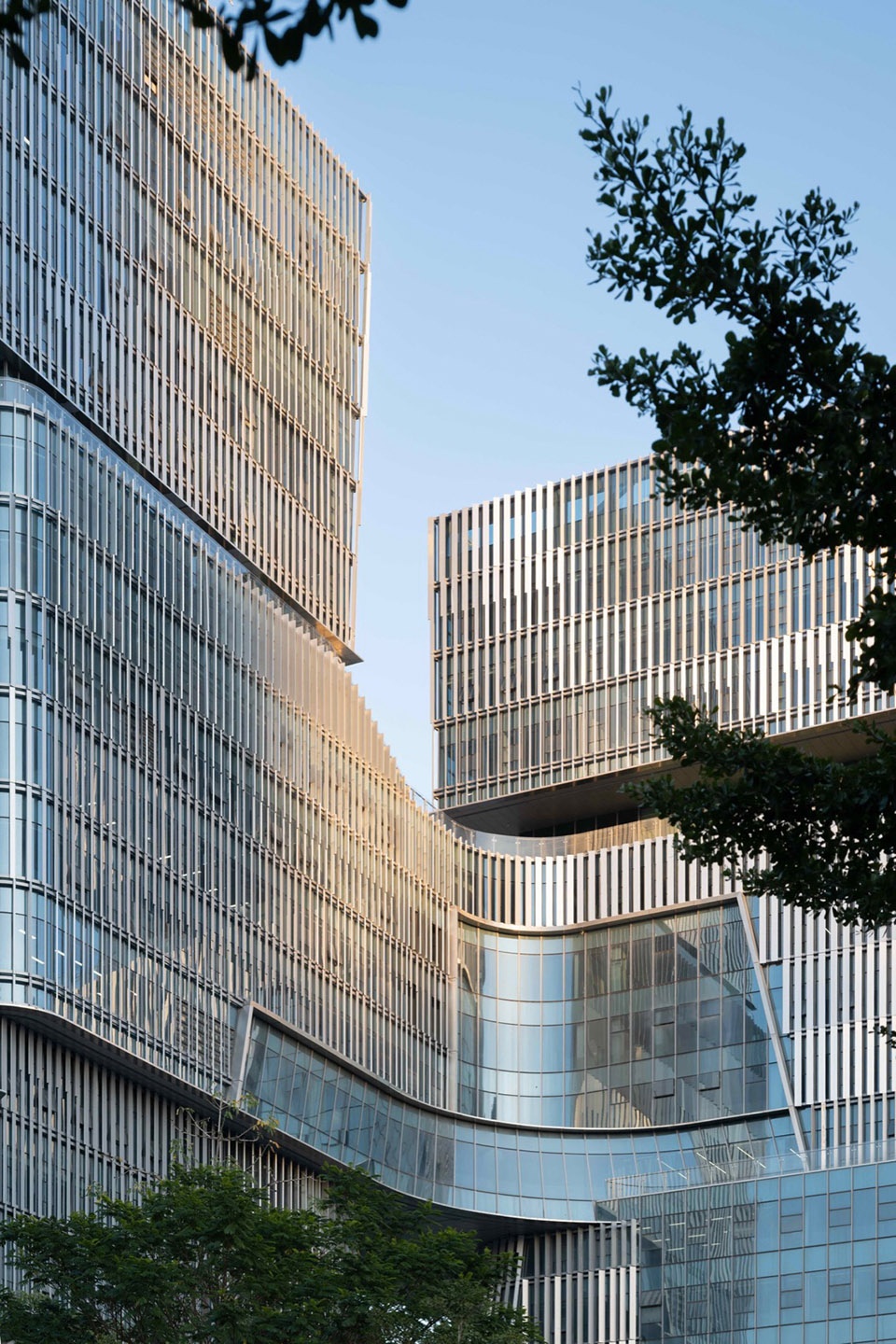 Luohu Library and Youth Activity Center by HHD Shenzhen Huahui Design iDEA