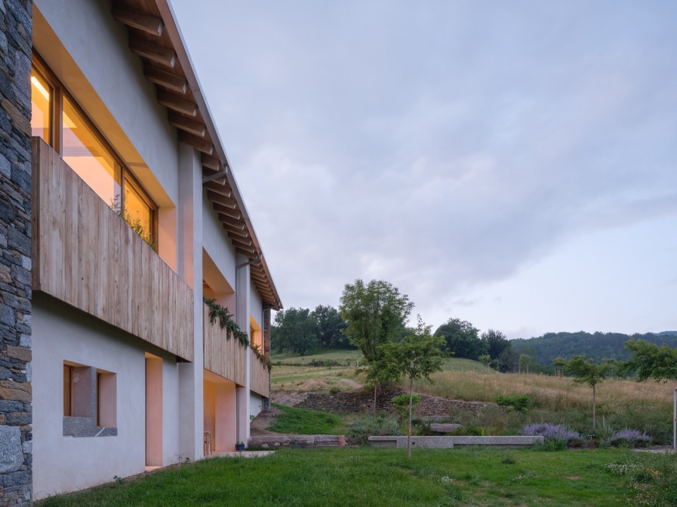 basque farm by zu studio