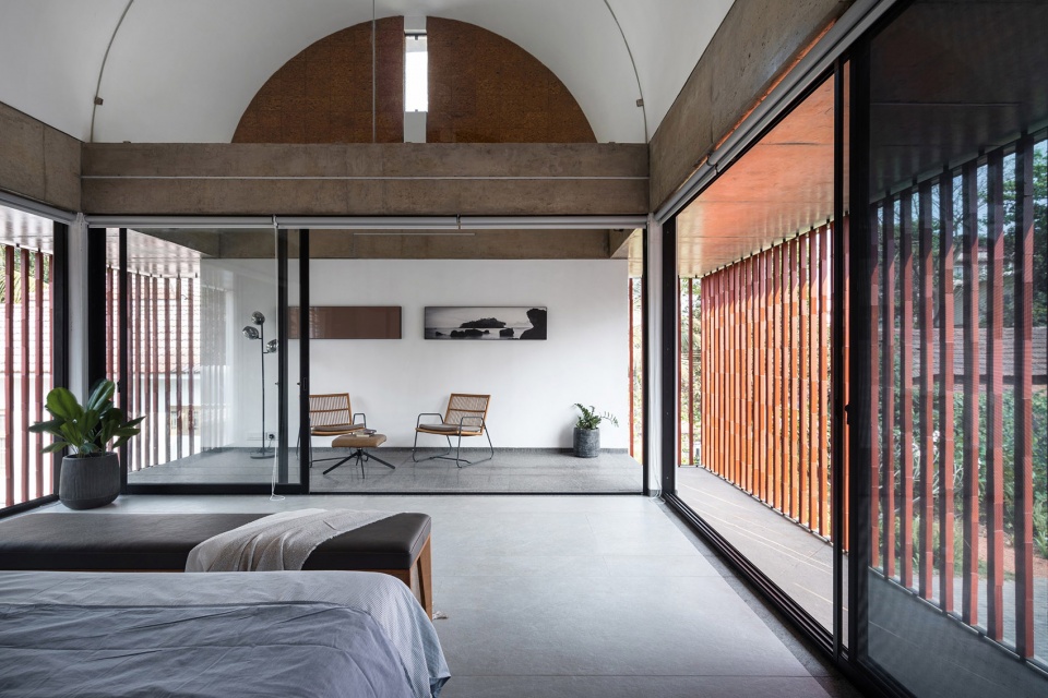 the stoic wall residence by lijo reny architects