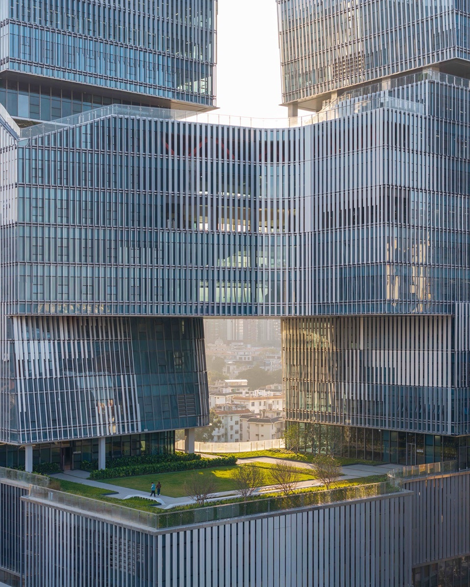 Luohu Library and Youth Activity Center by HHD Shenzhen Huahui Design iDEA