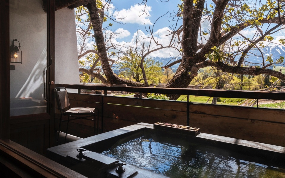 Daye Songshan Homestay by Shulin Architecture Design Studio