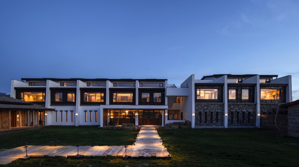 Daye Songshan Homestay by Shulin Architecture Design Studio