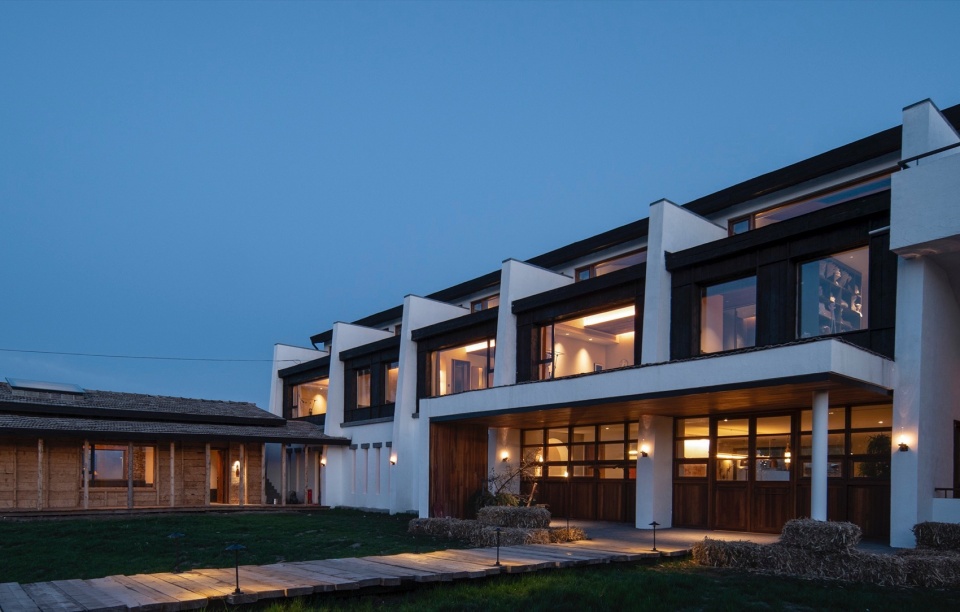Daye Songshan Homestay by Shulin Architecture Design Studio