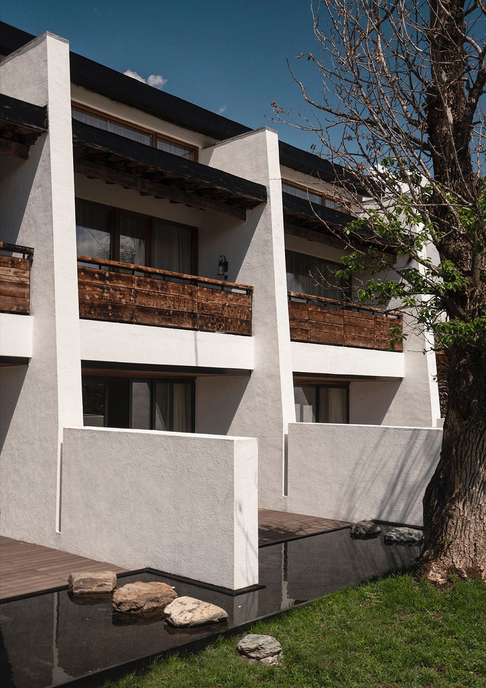 Daye Songshan Homestay by Shulin Architecture Design Studio