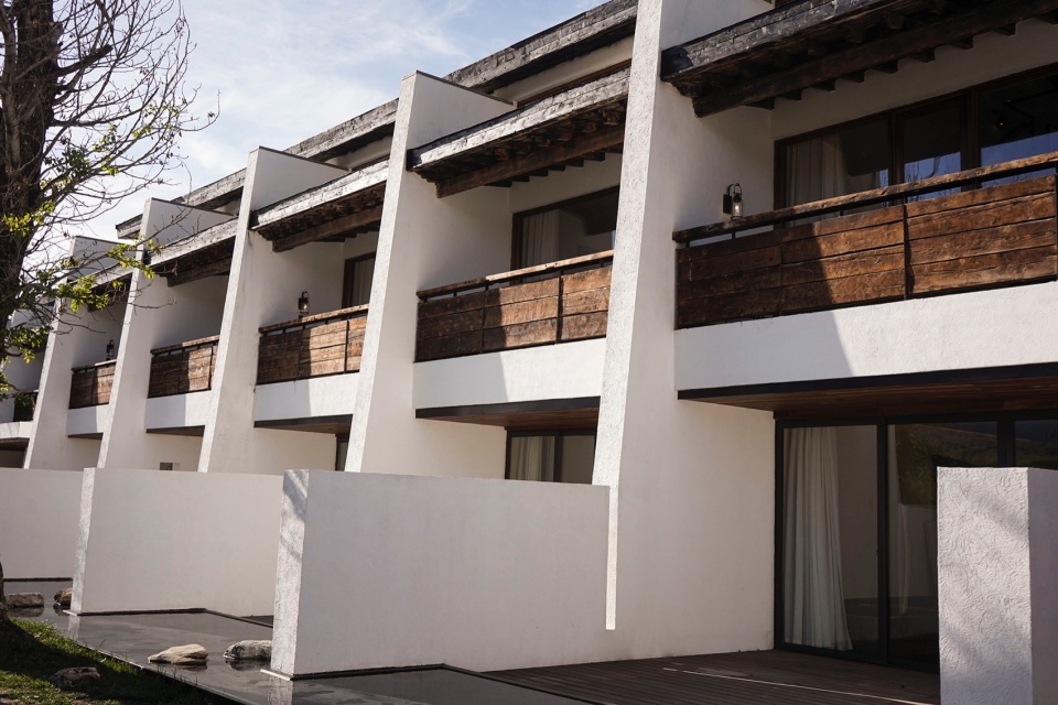 Daye Songshan Homestay by Shulin Architecture Design Studio