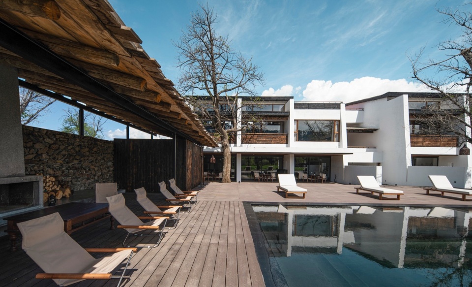 Daye Songshan Homestay by Shulin Architecture Design Studio