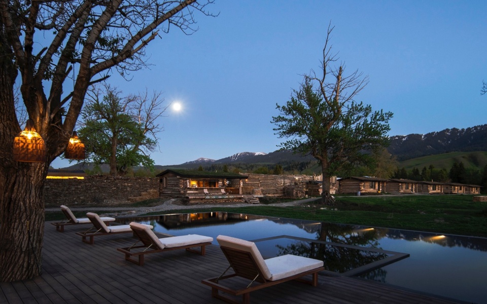 Daye Songshan Homestay by Shulin Architecture Design Studio