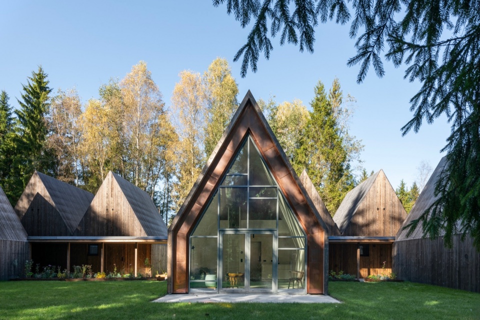 SANCTUM Nature Therapy Retreat by arches g86